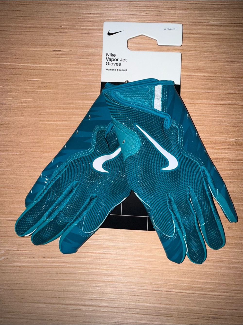 NWT | Nike Vapor Jet 8.0 Women's Football Gloves (Large & X-Large)